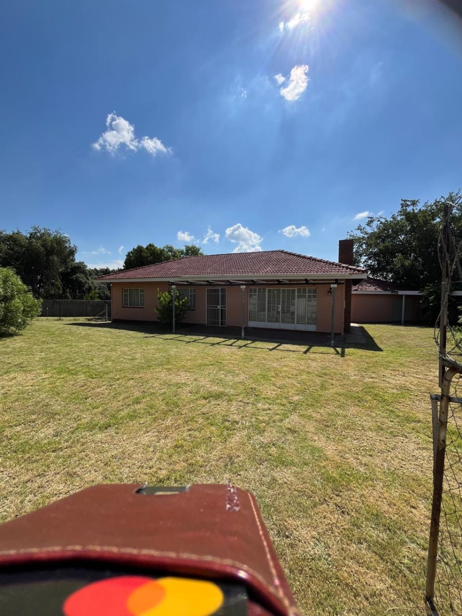 3 Bedroom Property for Sale in Lakeview Free State